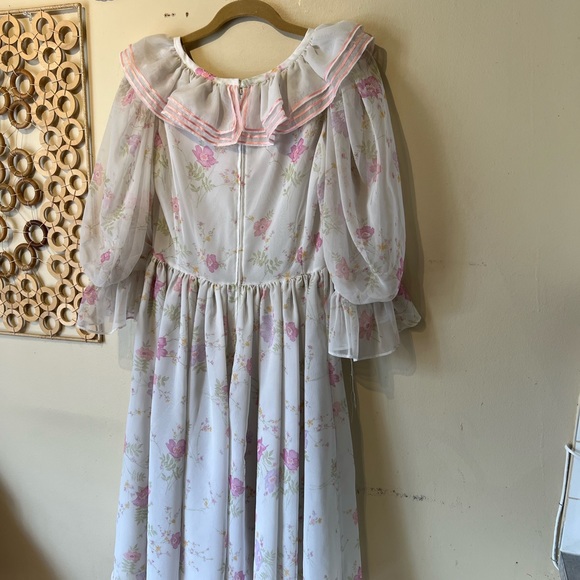 Vintage medium midi flare/ long sleeve dress….. - Picture 6 of 6